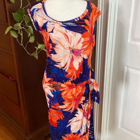 Ann Taylor Dresses & Skirts - Ann Taylor cotton/spandex colorful dress